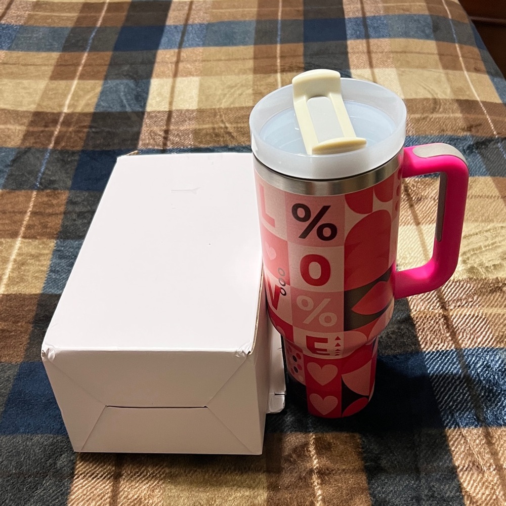 Travel Tumbler with Pink Handle and Love Pattern